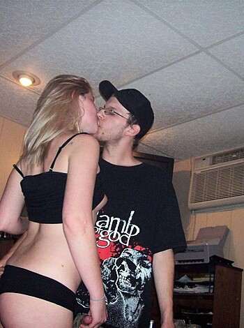 A HOT BLOND AMATEUR GIRL  - Photo 105