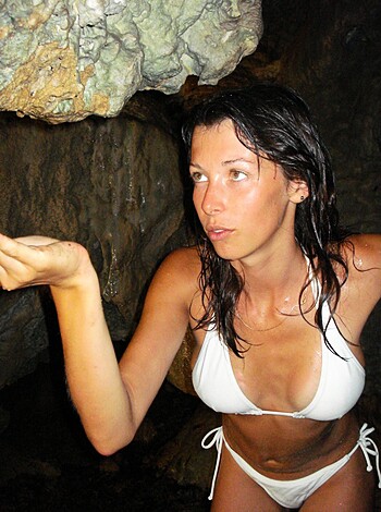 VOYEUR ON THE BEACH - Photo 135
