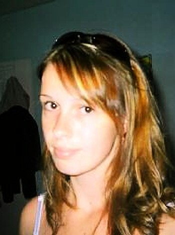 A HOT AND HORNY AMATEUR GIRL  - Photo 1