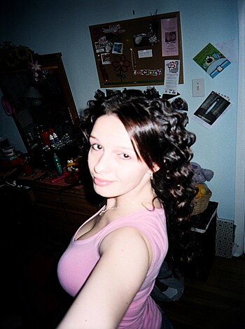 A HOT AND HORNY AMATEUR GIRL  - Photo 6