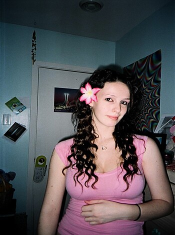 A HOT AND HORNY AMATEUR GIRL  - Photo 9