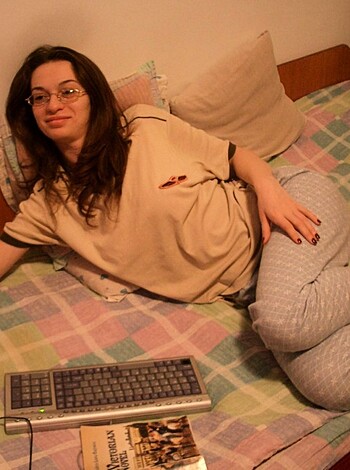 OUNG STUDENT FROM IASI UNIVERSITY - Photo 23
