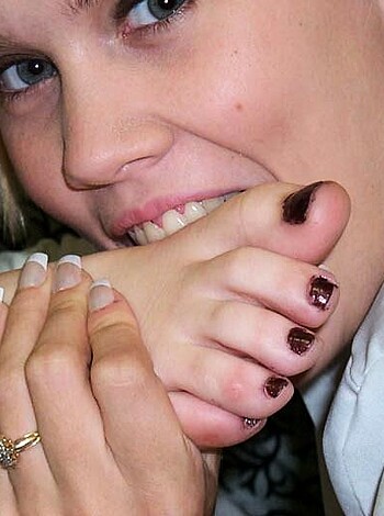 Feet and footjob pictures  - Photo 10