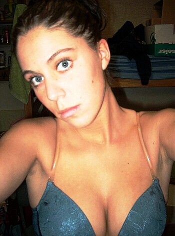 Amateur Teen Couple - Photo 7