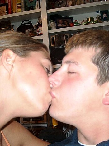 Amateur Teen Couple - Photo 35