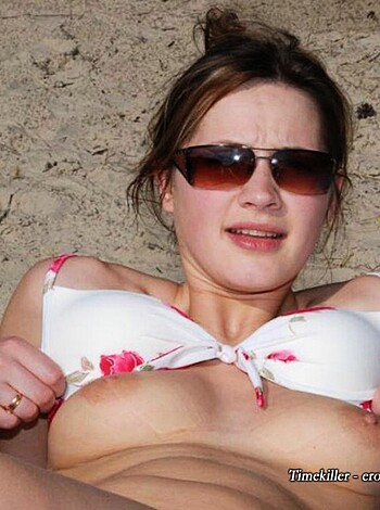 Beach Amateurs Topless - Young Girls No.07  - Photo 41