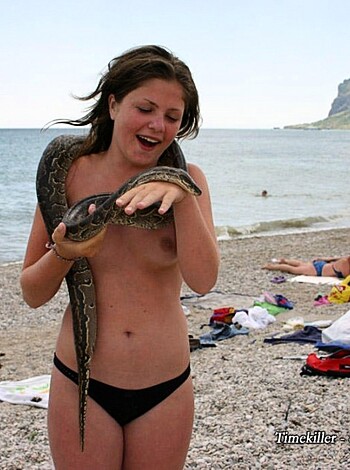 Beach Amateurs Topless - Young Girls No.07  - Photo 47