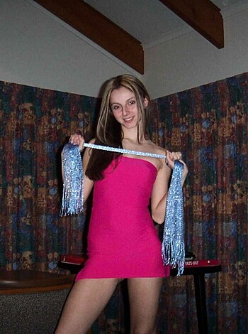 Amateur Skinny Girlfriend - Photo 6