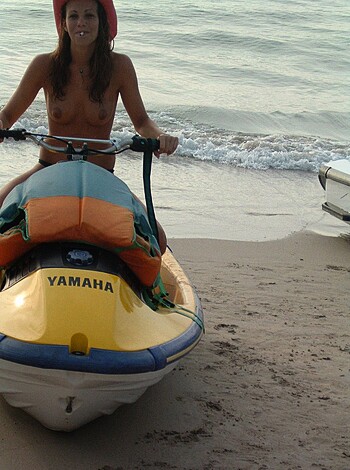 Amateur Girlfriend Anna on holiday - Photo 44