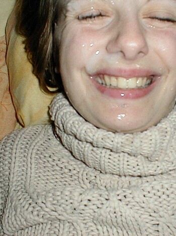 Amateur Couple - fingering, sucking and cumshot - Photo 47