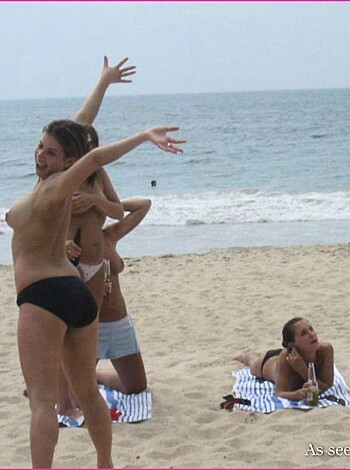 9 girls group shot Topless - stolen Nude Vacation  - Photo 9