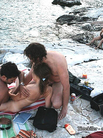 Hardcore Amateurs photos from Nude Beach No.02  - Photo 13