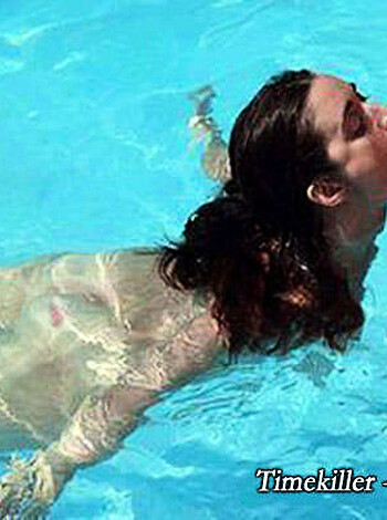 Hardcore Amateurs photos from Nude Beach No.02  - Photo 19