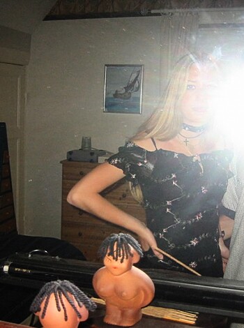 Blodne teen girlfriend naked at home - Photo 14
