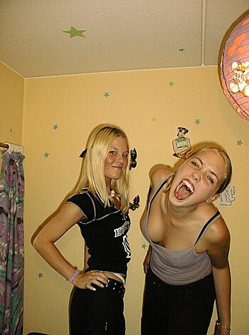 Girlfriend - Photo 23