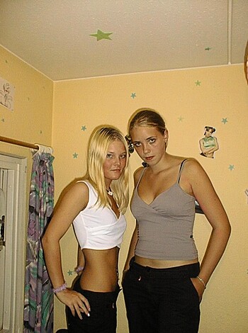 Girlfriend - Photo 26
