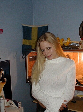 Girlfriend - Photo 28