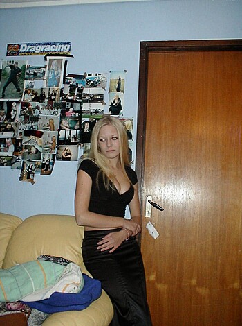 Girlfriend - Photo 33