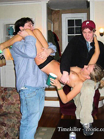 YOUNG GIRLS at PARTY- Drunk teenagers 25 - Photo 17