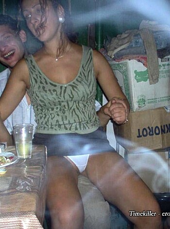 YOUNG GIRLS at PARTY- Drunk teenagers 25 - Photo 26