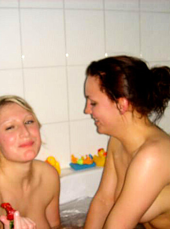 Young Amateurs Girl in Bath No.03  - Photo 34