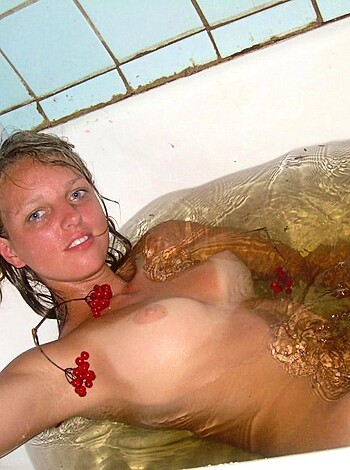 Young Amateurs Girl in Bath No.03  - Photo 43
