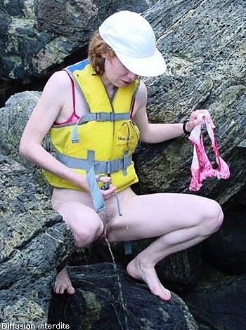 Naked Teen Girlfriend Marie-Ange at beach - Photo 114