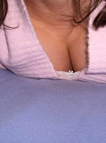 Real Busty Amateur 113 - Bobby  - Photo 5