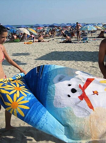 Young couples at holiday ( topless pics ) - Photo 10