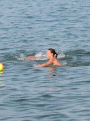 Young couples at holiday ( topless pics ) - Photo 26