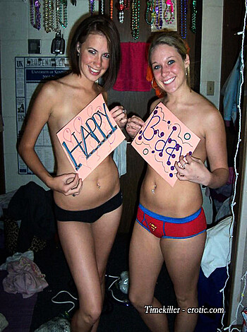 GIRLS at PARTY- Drunk teenagers - Amateurs pics 28 - Photo 15