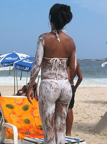 Gorgeous Beach Bikini Candids  - Photo 8