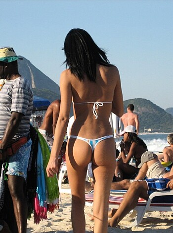 Gorgeous Beach Bikini Candids  - Photo 15