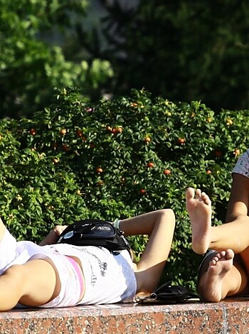TEEN UPSKIRTS AMATUER SET  - Photo 10