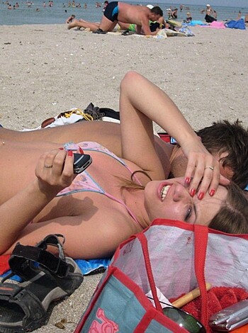 TEEN ON NUDIST BEACH HOLIDAY AMATEUR SET  - Photo 8