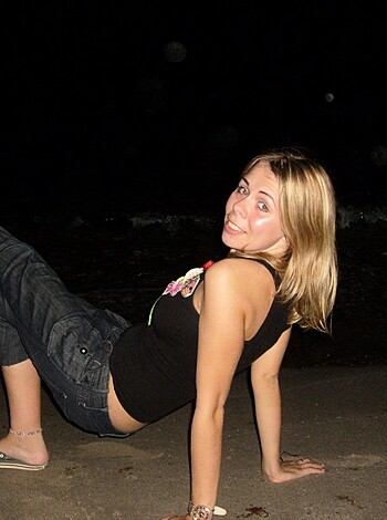TEEN ON NUDIST BEACH HOLIDAY AMATEUR SET  - Photo 26