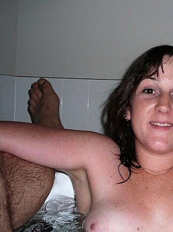 Dressed and undressed everyday girls  - Photo 7