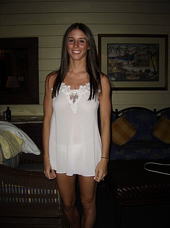 Sexy age 26 bride wedding honeymoon private pics - Photo 20