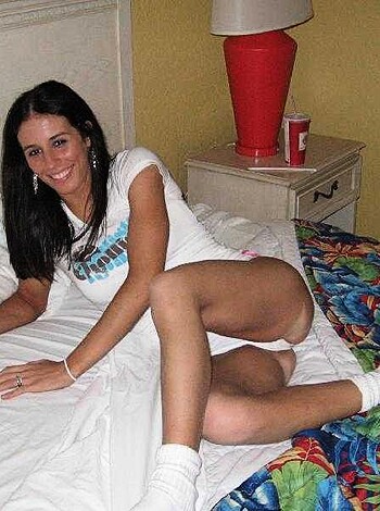 Sexy age 26 bride wedding honeymoon private pics - Photo 22