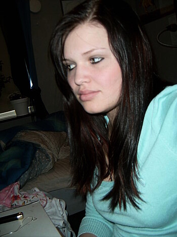 Amateur Teen Hand and Bottle Insertion  - Photo 1