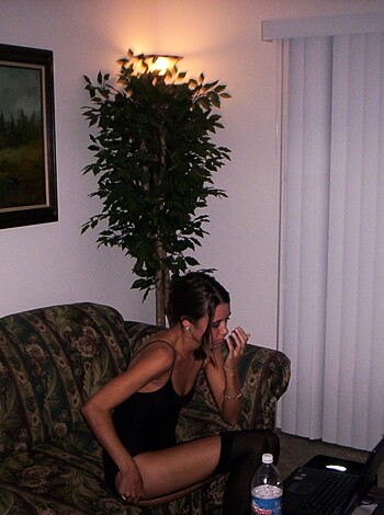 Young amateur swinger party  - Photo 2