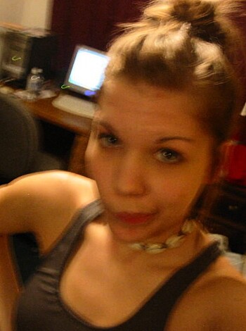 Ex girlfriend  - Photo 5