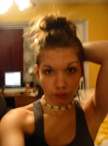 Ex girlfriend  - Photo 8
