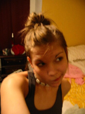 Ex girlfriend  - Photo 16