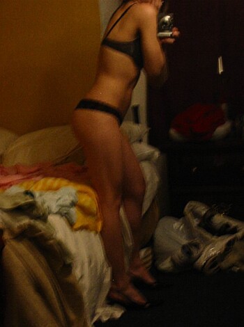 Ex girlfriend  - Photo 20