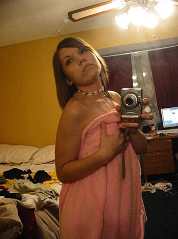 Ex girlfriend  - Photo 22
