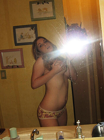 jeune fille bi  - Photo 28