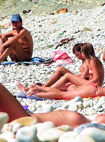 Nude beach - mix 23  - Photo 1