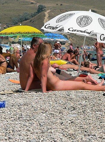 Nude beach - mix 22  - Photo 98