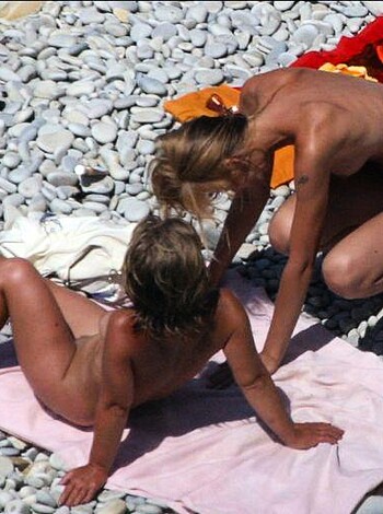 Nude beach - mix 12 - Photo 16